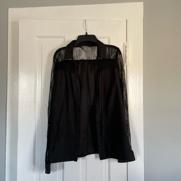 Black lace blouse - Picture 1 of 4